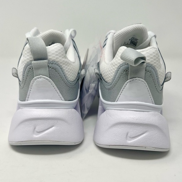 Nike Women RYX 365 II White / Metallic Platinum Sneaker Women’s size 8 - Picture 2 of 8